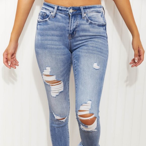 Zenana Outfitters Jeans Zenana Katrina Full Size Midrise Distressed